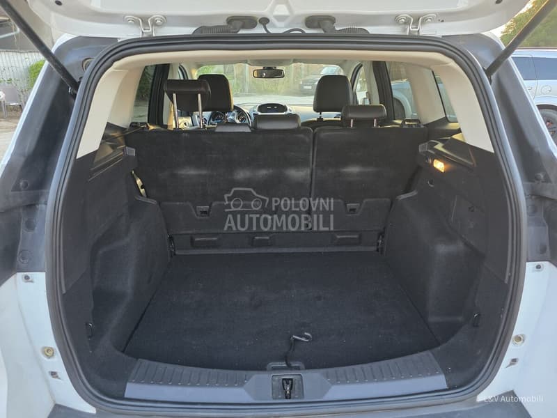 Ford Kuga Titanium, slika 10