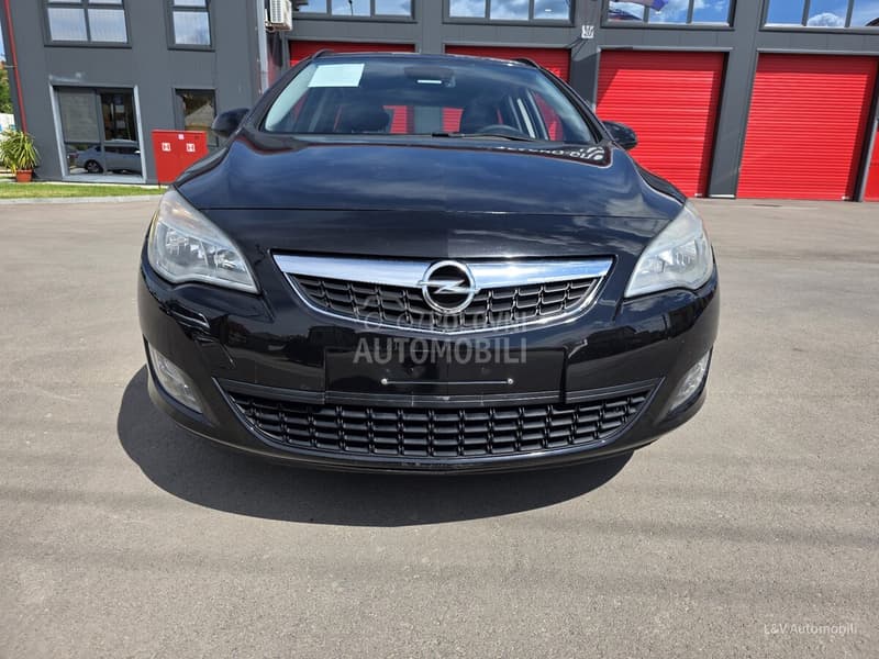 Opel Astra J, slika 3