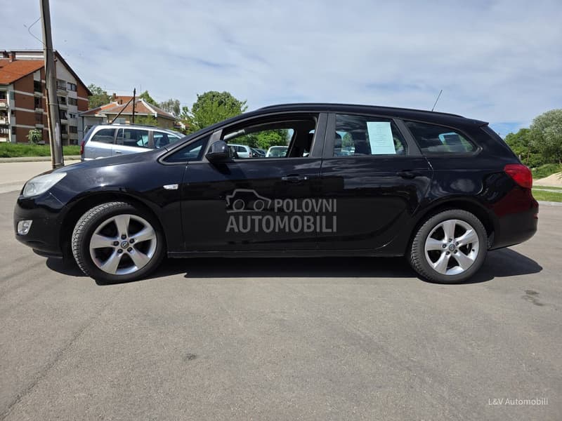 Opel Astra J, slika 4