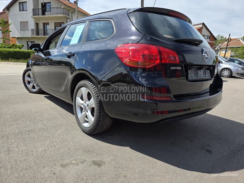 Opel Astra J, slika 5