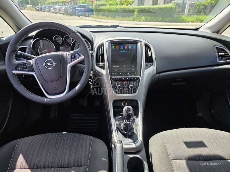 Opel Astra J, slika 14