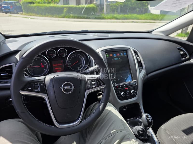 Opel Astra J, slika 18